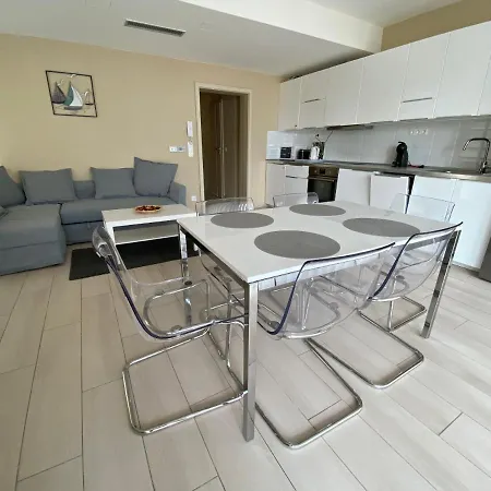 Balatoni Elmeny - Csopaki Apartmanlakasok 20 Meterre A Balatontol 乔保克