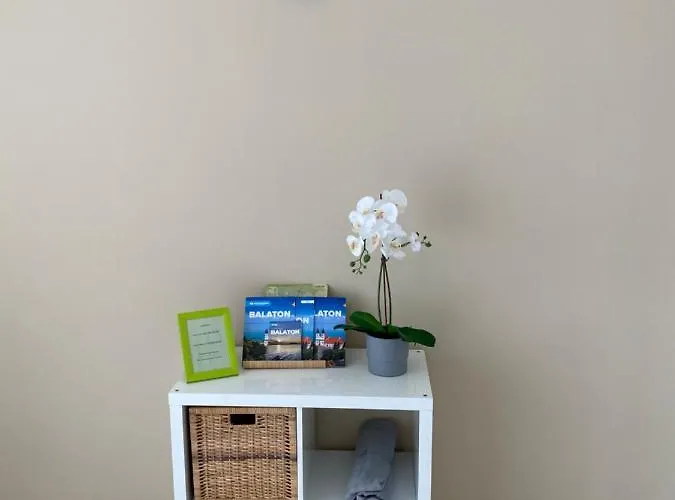 Balatoni Elmeny - Csopaki Apartmanlakasok 20 Meterre A Balatontol Διαμέρισμα *