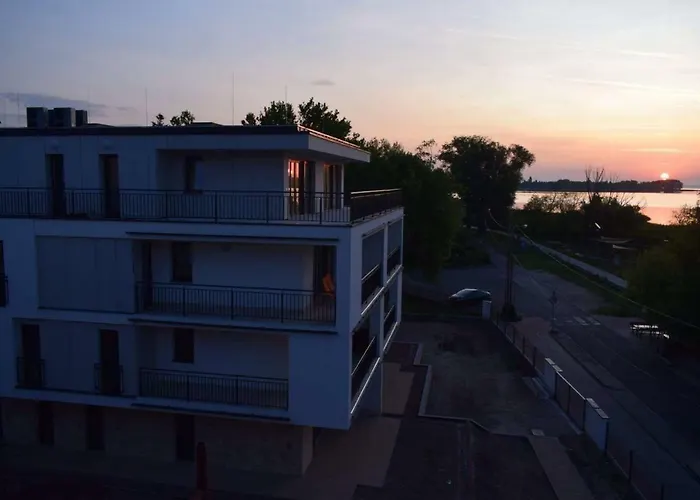 Διαμέρισμα Balatoni Elmeny - Csopaki Apartmanlakasok 20 Meterre A Balatontol